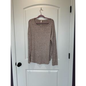 NWT Pink Blush Scoop neck Lightweight Sweater Pink Size Medium